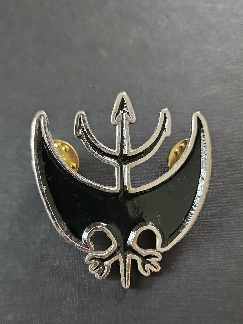 Black Enamel Silver Tone Trident Anchor Brooch Lapel Pin OS